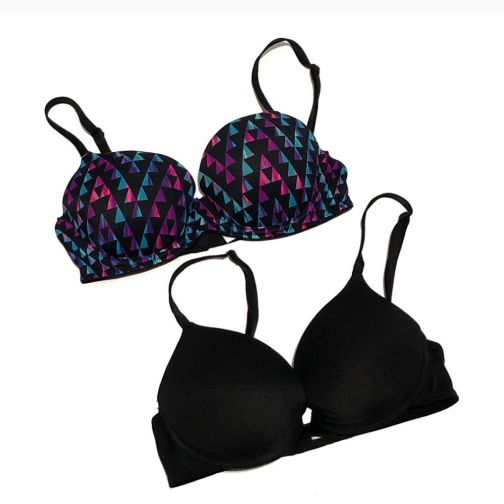2 VS Pink Bras 32C Wear Everywhere Push-Up